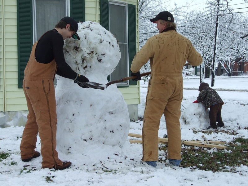 Image: Father & Son — The Nash family gathers snow from all around to make Italy’s largest snowman. They had to use a ramp to move the second section to the top.
See the finished product.