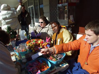 Image: The Spanish Club — The Italy Christmas Parade and Festival had several vendor booths, pictures with Santa, crafts for the kids, candy and cotton candy, good food, horses, a dog with antlers, one goat, a toy gun with a cartridge and a Christmas tree.