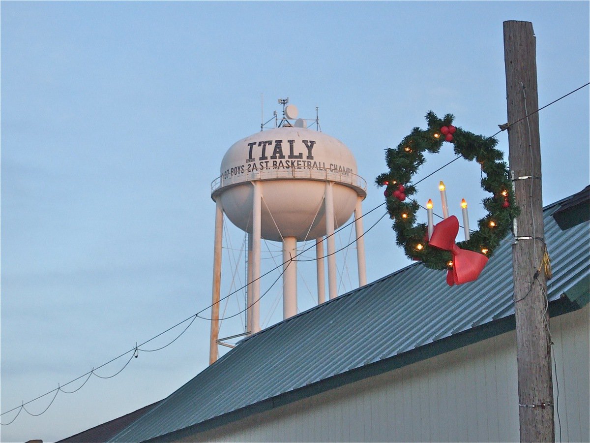 Image: A festive view