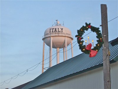 Image: A festive view