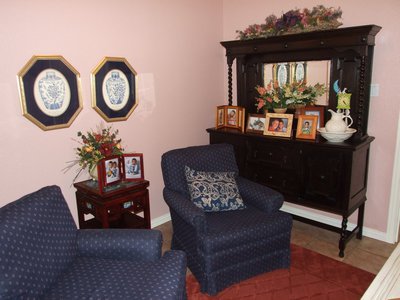 Image: Serene sitting areas — Italy Dental offers serene and relaxing settings so patients and family members are comfortble during their dental visit.