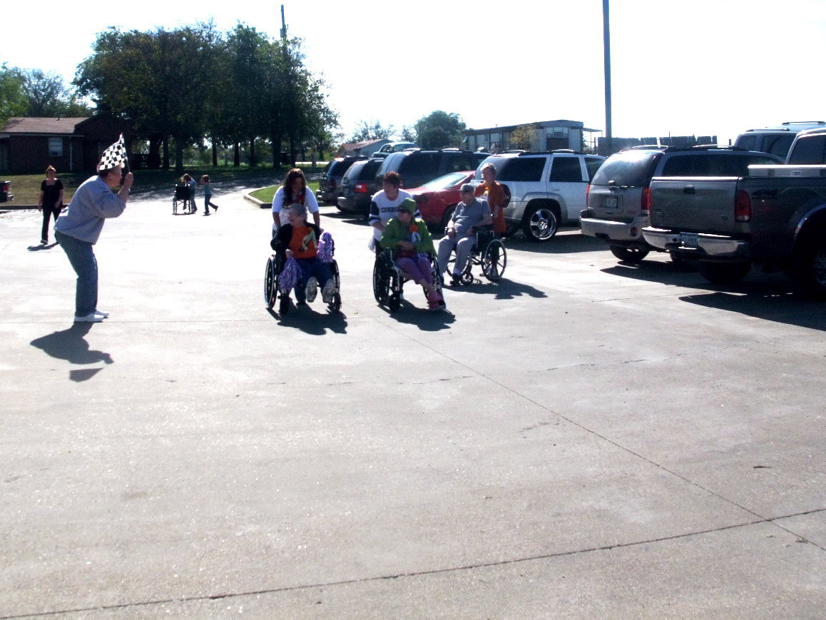 Image: Faster, Faster — These racers are really rolling!