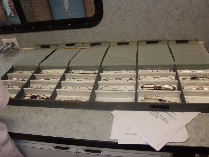 Image: Lots of Glasses — There are many different frames for the students to select from.