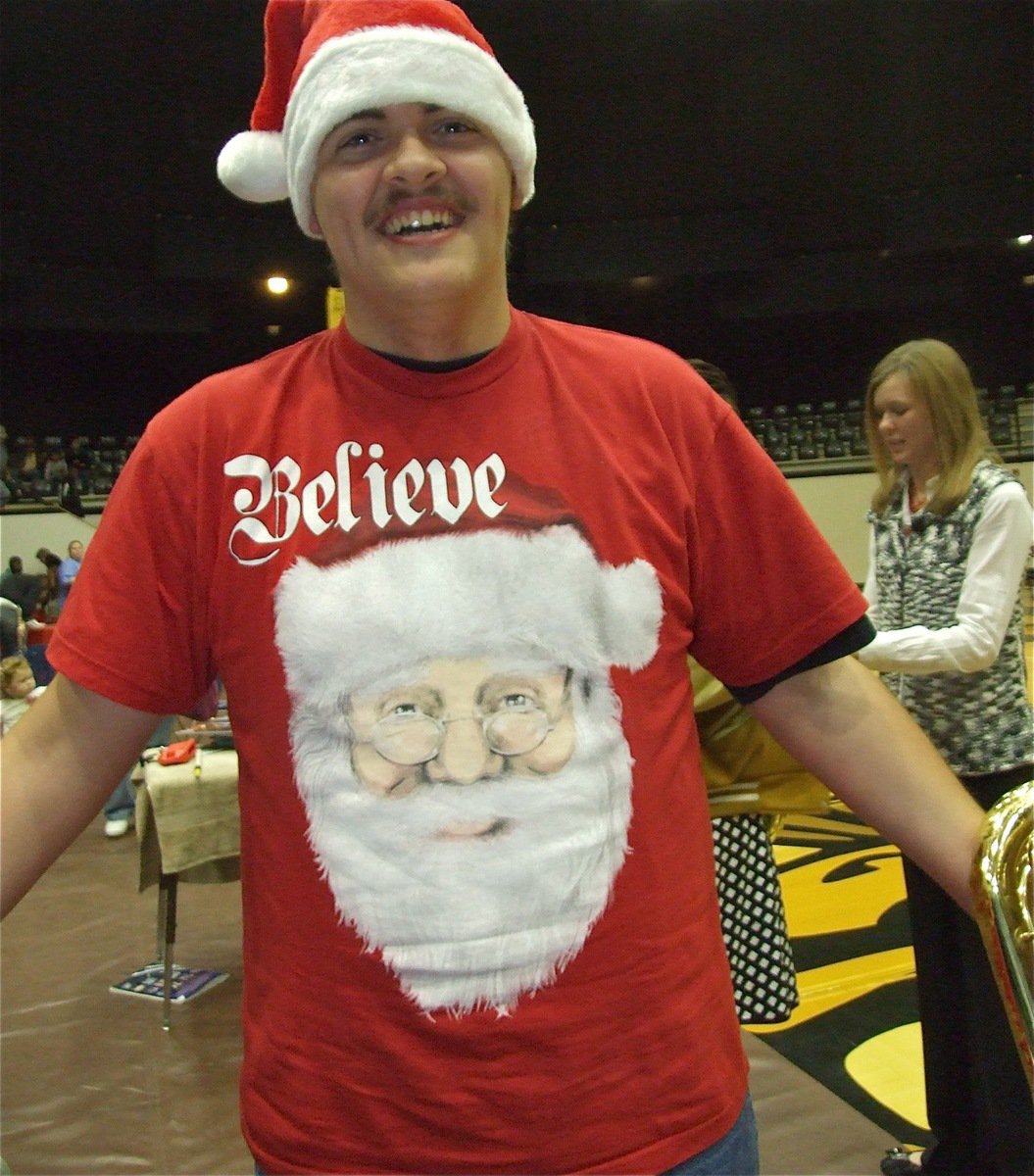 Image: Robert, let’s talk… — That is a whole lot of Christmas spirit under one Santa hat.