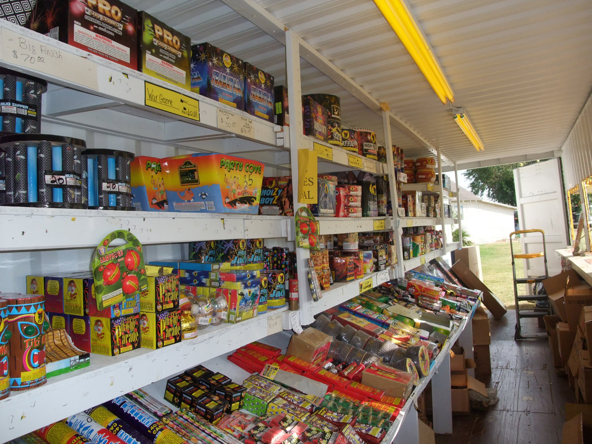 Image: Fireworks in Italy — The Richards’ family sells amazing fireworks at great prices!