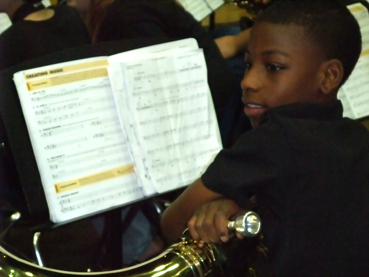 Image: Carson can play — Eric is so good, he can even play the baritone under his arm.