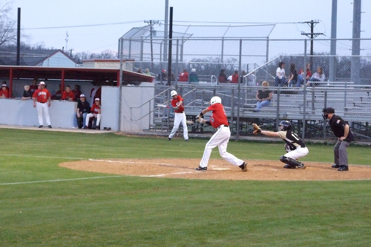 Image: Longhorns prevail — Italy’s looses first district game against Axtell.