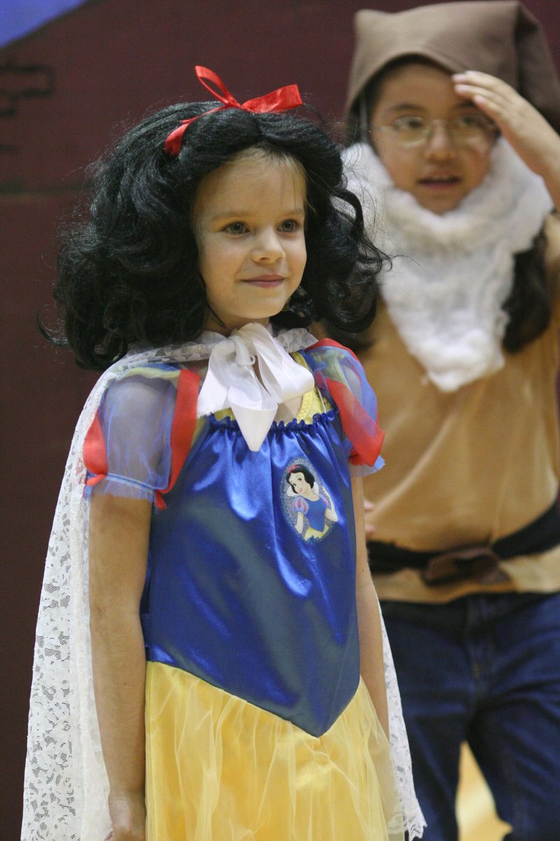 Image: Snow White — Mirror mirror on the wall, whose the fairest of them all?  SNOW WHITE!