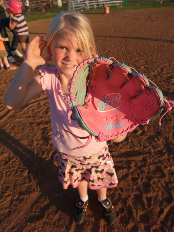 Image: Girl Power! — Now that’s intimidation!