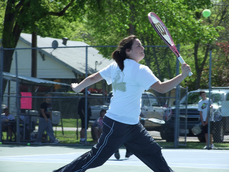 Image: Bales battles — Kaytlyn is determined to win a game and stay in the match.