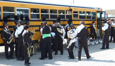 Image: Trying to find some shade