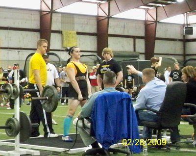 Image: Kaytlyn goes for it — Although her hands are full their is only one thing on Kaytlyn’s mind…State!