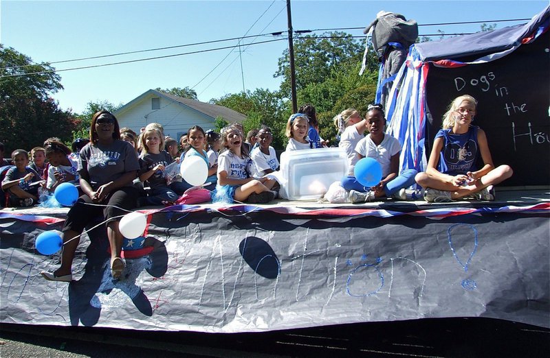 Image: Dogs in the house