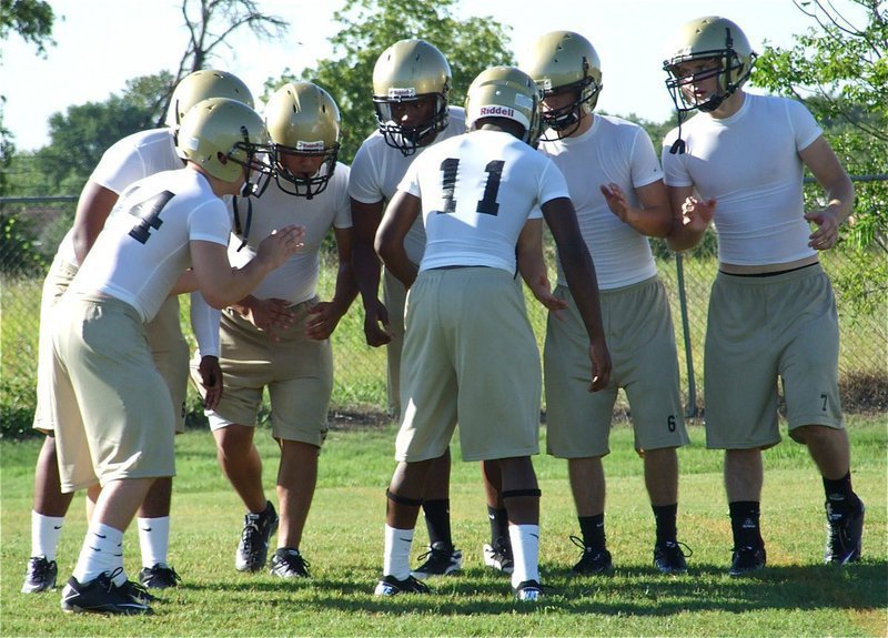 Image: Making the call — Jasenio Anderson(11) makes the defensive call during a drill.