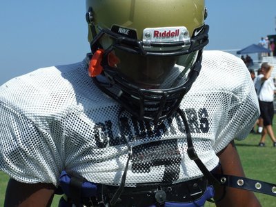 Image: Jasenio Anderson — Jasenio looks within during the scrimmage against Valley Mills.