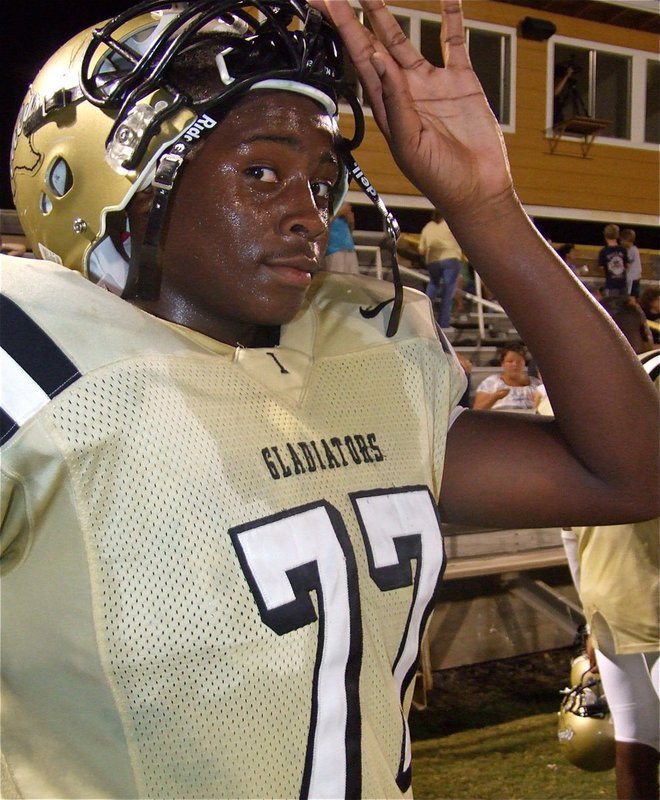 Image: Can you see me now? — Don’t worry, Larry, those giant double sevens are hard to miss.