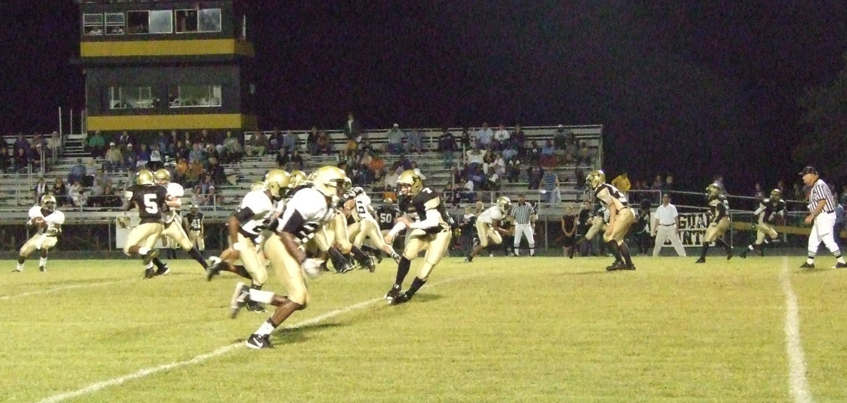 Image: Anderson searching for receivers