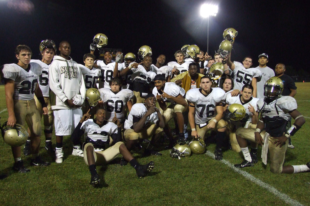 Image: Victorious Team