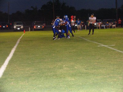 Image: Team tackling