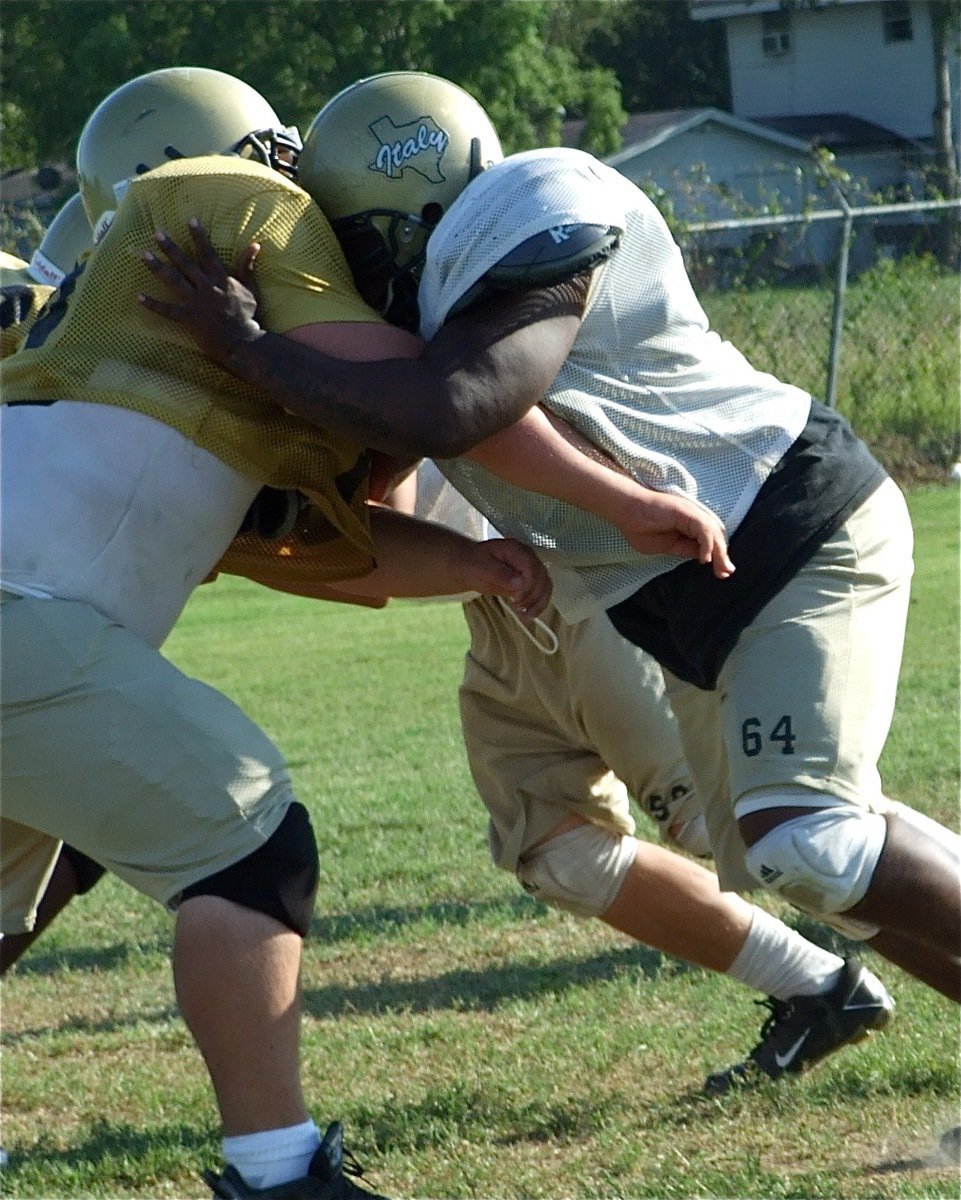 Image: B-Wil not stop — Bobby “B-Wil” Wilson(64) will be too much for the Jaguars to slow down.