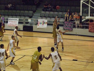 Image: Colton hits a jumper — Italy’s Colton Campbell(5) hits a jumper over an Itasca defender.