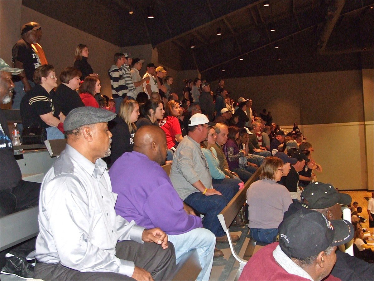 Image: Italy’s fans pack in — With the recent snow fall melting outside, Italy’s fans flooded Itasca’s gymnasium in support of the Gladiators.