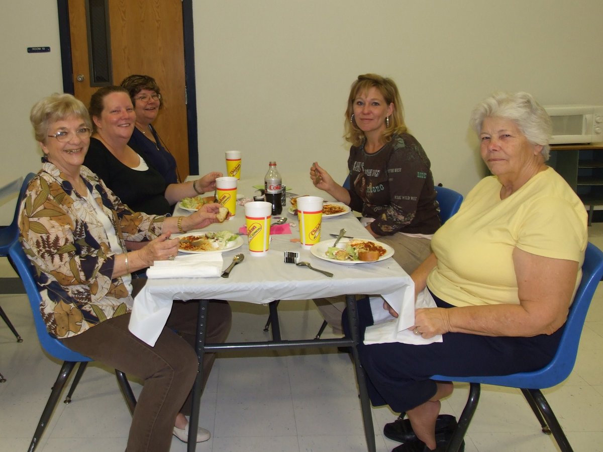 Image: Spaghetti eaters