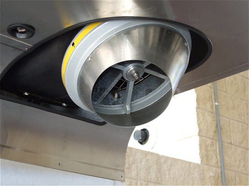 Image: Blowers — The Air Blower feature pressure dries at 3,800 cubic feet per minute(CFPM) at 155 mph.