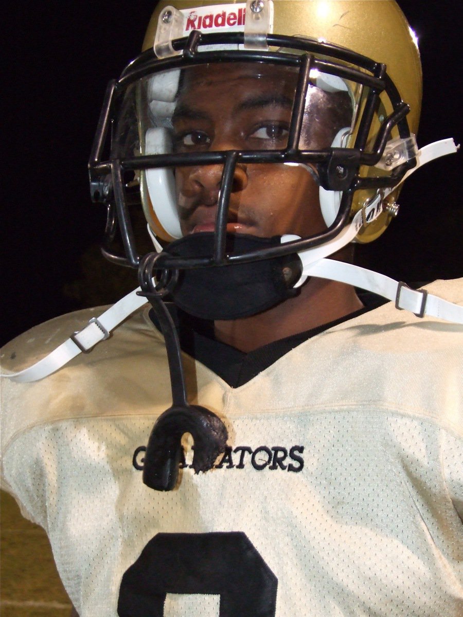 Image: Devonta Simmons(9) — Devonta had a strong game against the Wampus Cats.
