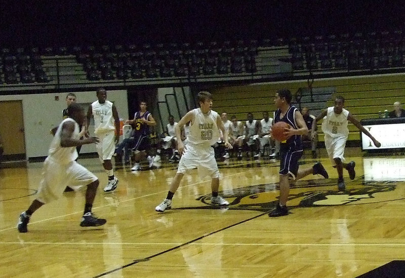 Image: Dan Crownover — It’s all Crown-over for this helpless Eagle as Dan stalks his prey.