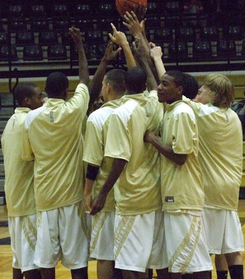 Image: Going For It — Italy Gladiators prepare to entertain the hometown fans against Grand Prairie Advantage.