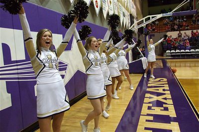 Image: Yay, Italy! — Kaitlyn Rossa, Taylor Turner and the rest of the IHS Cheerleaders make some noise!