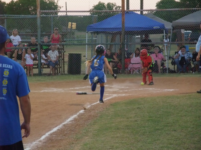 Image: Alyssa races home