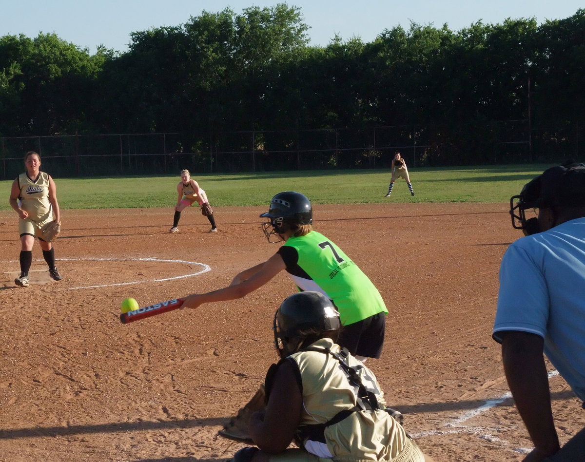 Image: Hillsboro bunts — Hillsboro poured out all the stops against Italy.