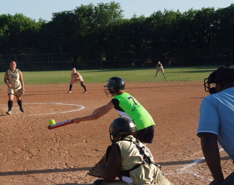 Image: Hillsboro bunts — Hillsboro poured out all the stops against Italy.