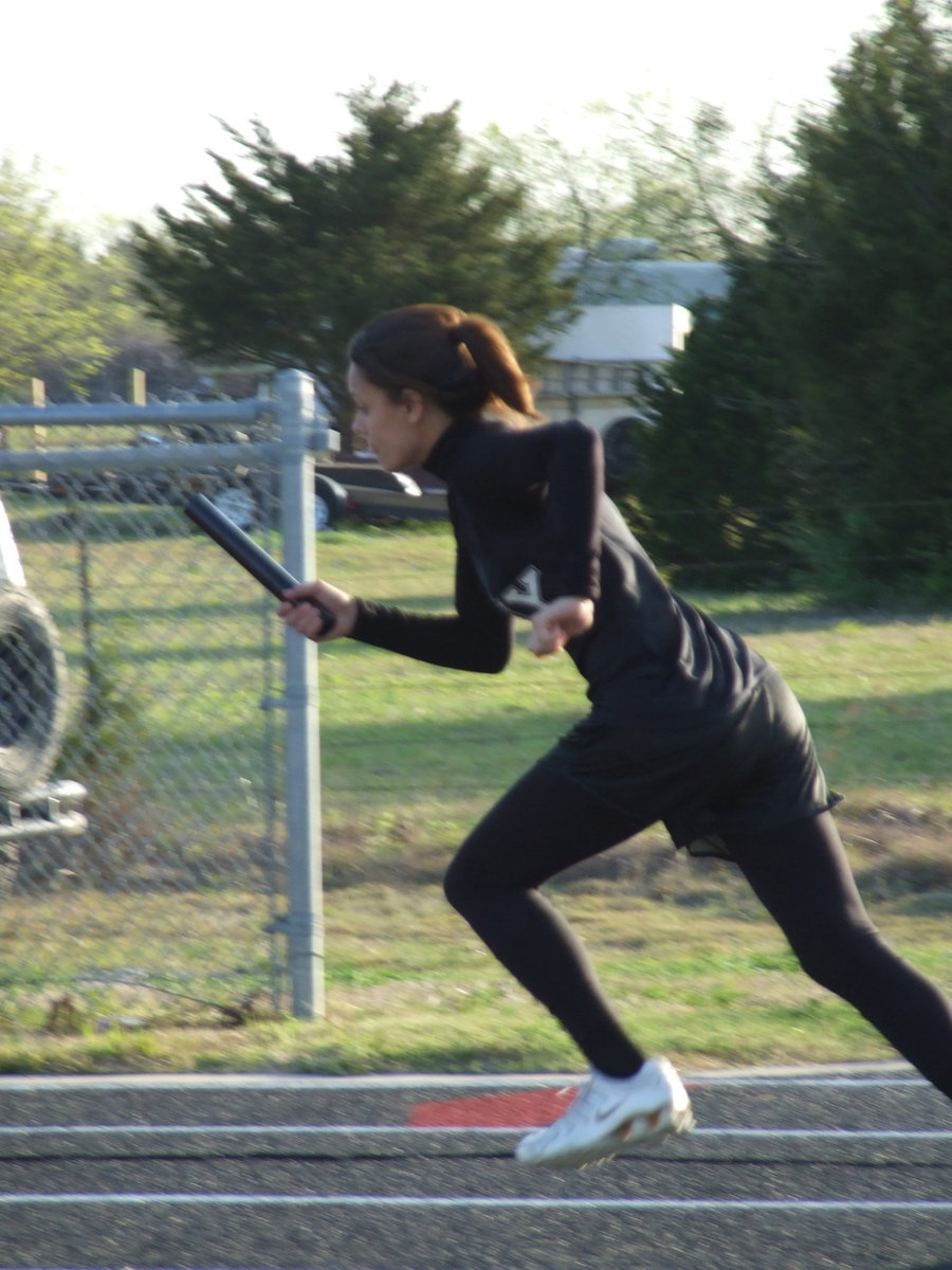 Image: Anna’s on the move — Anna Viers is in top form to start her event.