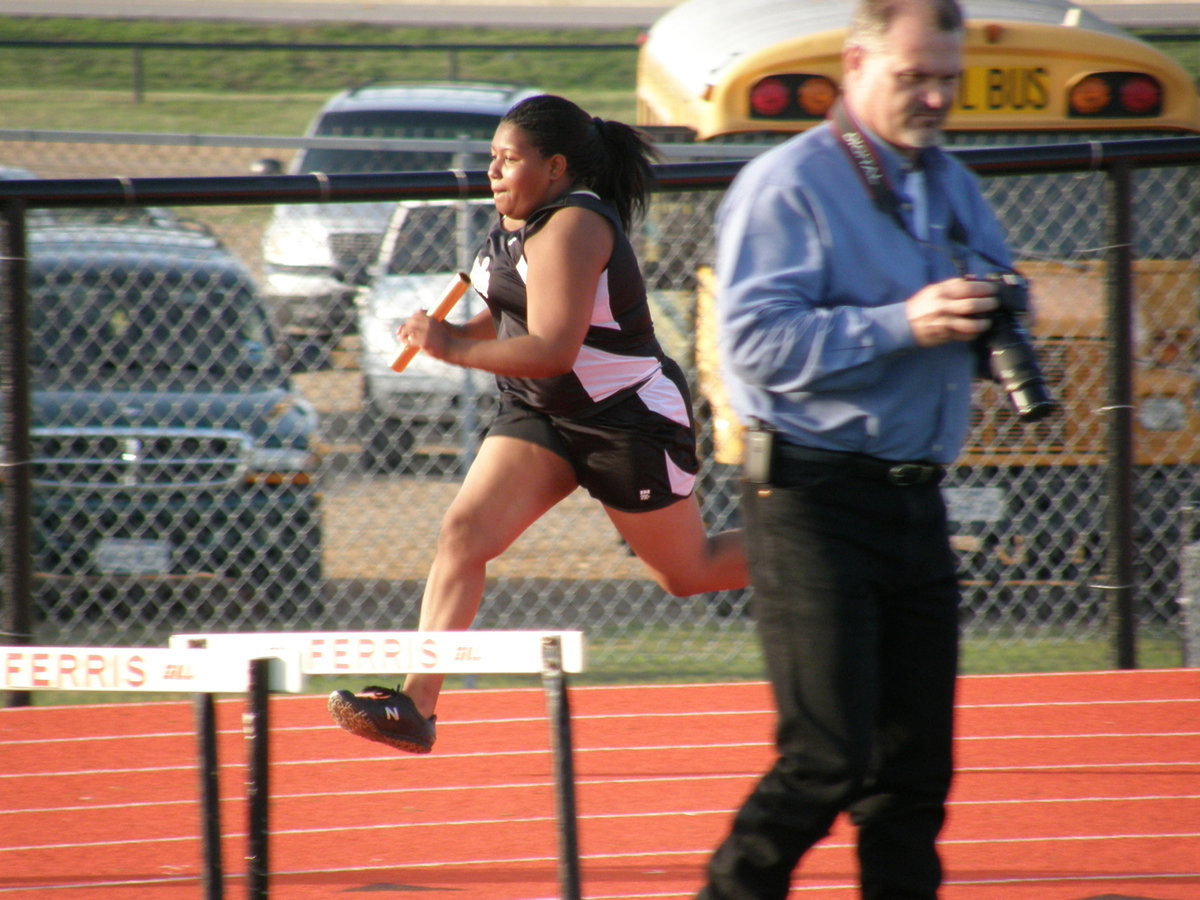Image: Air Davis — K.D. hits her stride in Ferris.