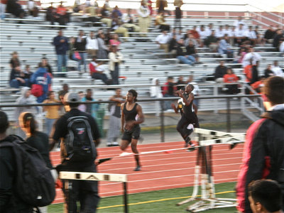 Image: Isaac finishes — Go, Go, Go!