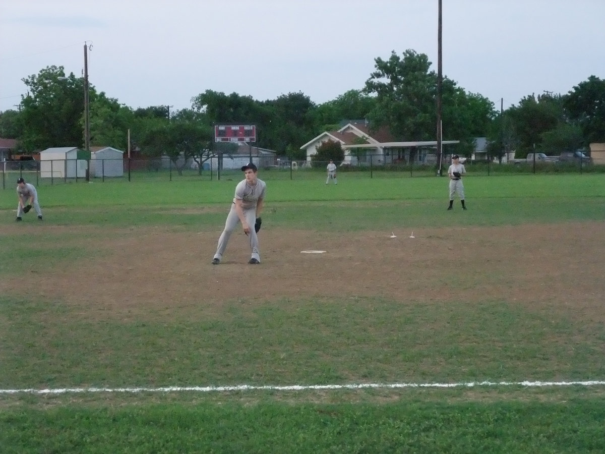 Image: Chase pitches — Chase Hamilton hammers Itasca throwing over 80 pitches.