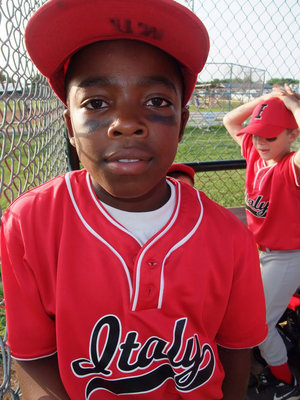 Image: Kendrick Norwood — Kendrick Norwood takes the infield.