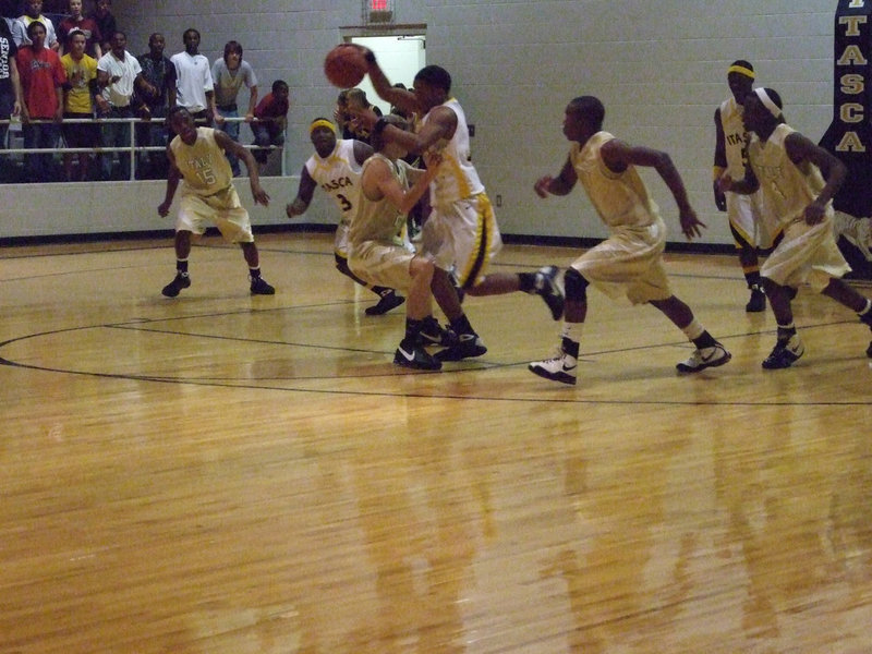 Image: Colton Collides — Italy’s Campbell collides with a runaway Cat.