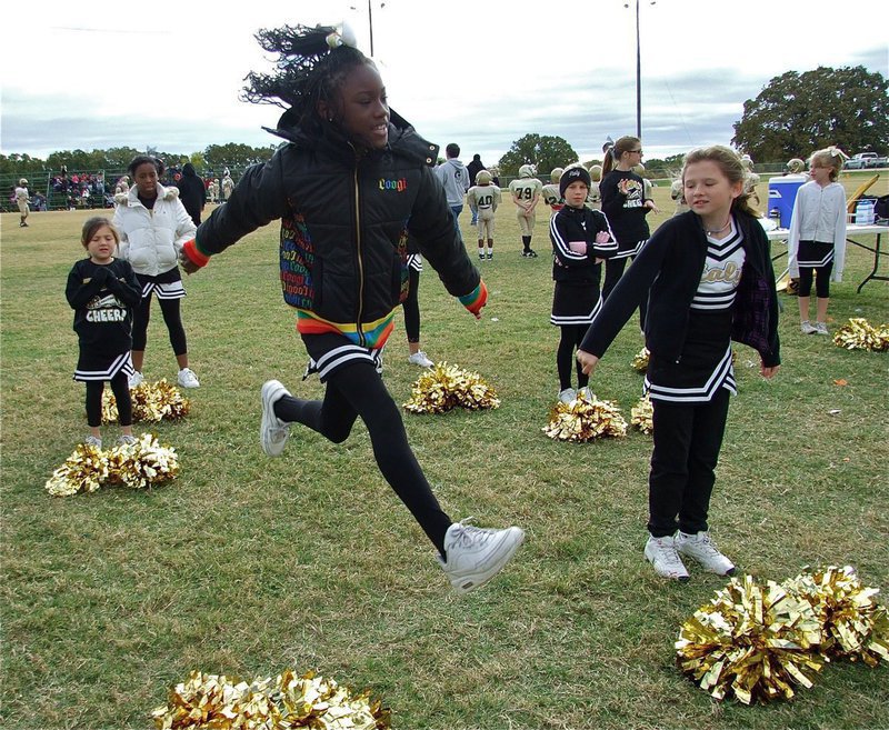 Image: My turn! — The IYAA Cheerleaders are on a whole other level.