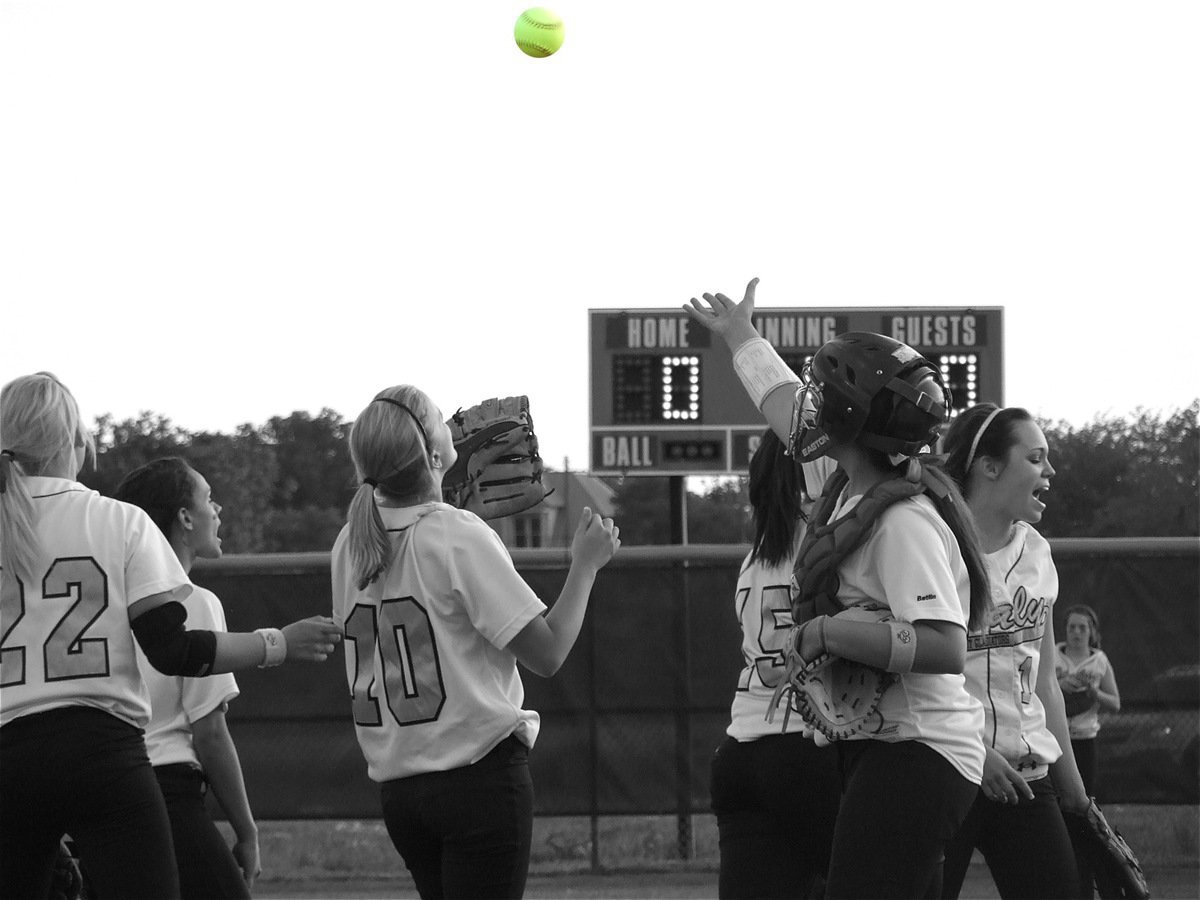 Image: It’s time… — The Lady Gladiators get ready to take on the Hubbard Lady Jaguars.