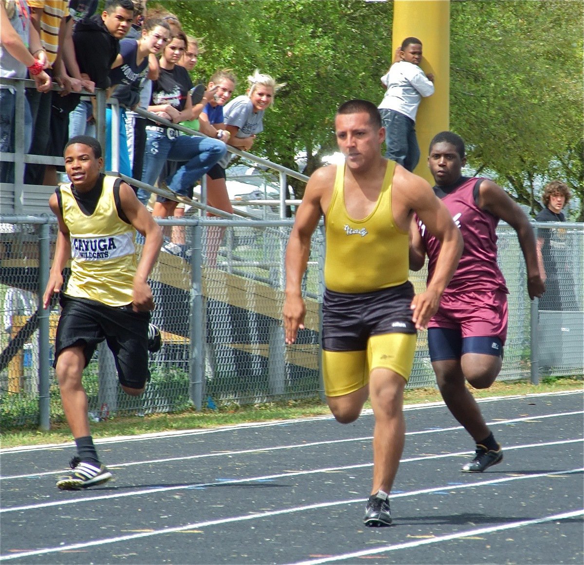 Image: Jacob finishes — Jacob Lopez runs the anchor for Italy’s JV 4 × 100m relay team which finished 2nd in the event.