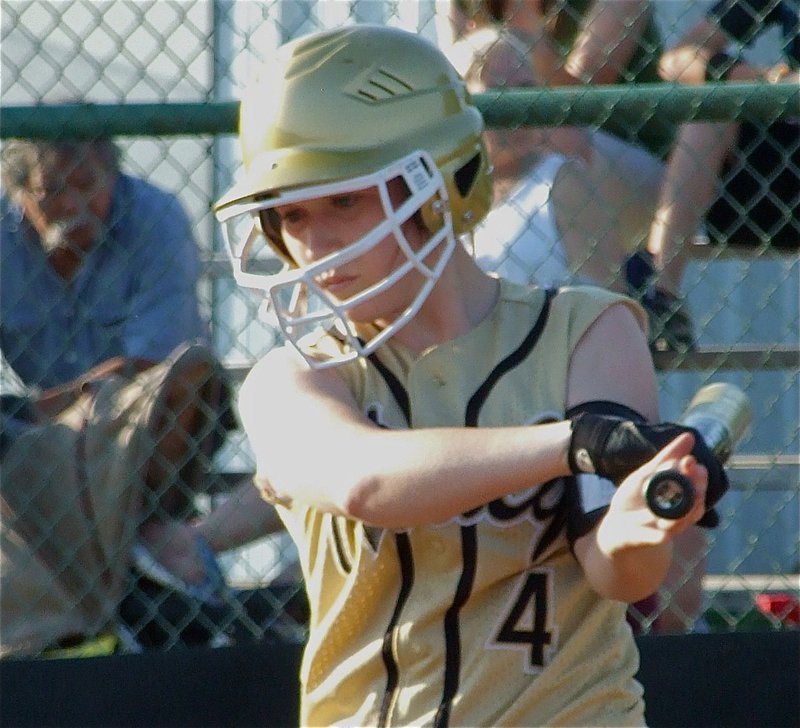 Image: Bailey Bumpus — Bailey Bumpus(4) gets ready to swing away.