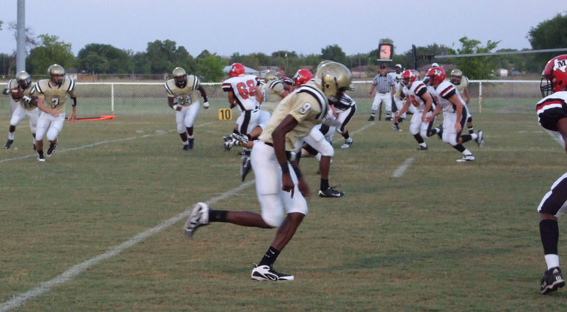 Image: Step on it — The Gladiator offense is on the move.