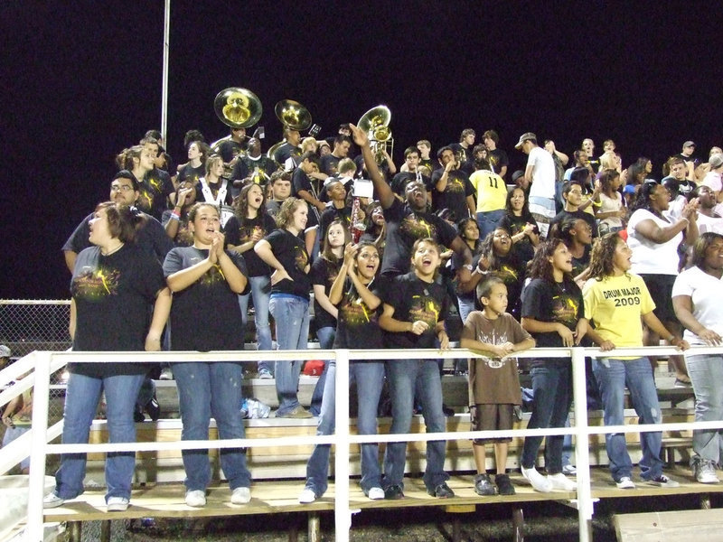 Image: Italy High School Regiment Band — Everyone is up on their feet with excitement.