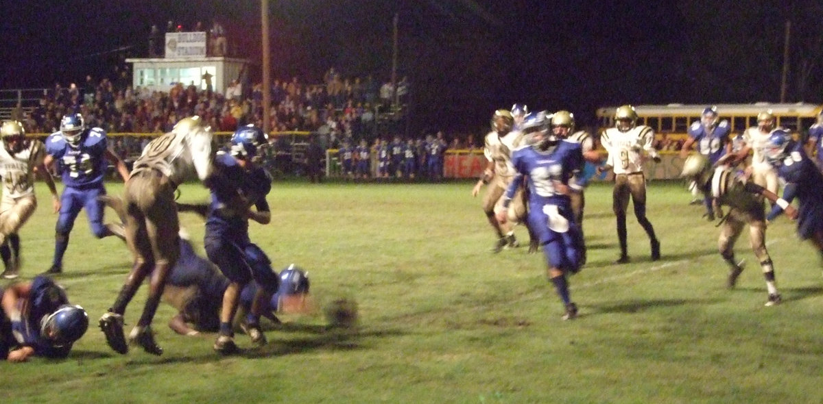 Image: Italy’s defense denies — Linebacker Jasenio Anderson cuts down the Bulldog ball carrier before he can score the 2-point conversion.