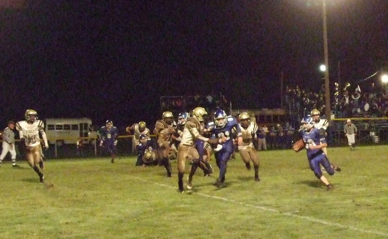 Image: Bulldog bullies — The Gladiator defense bullied the Bulldogs.