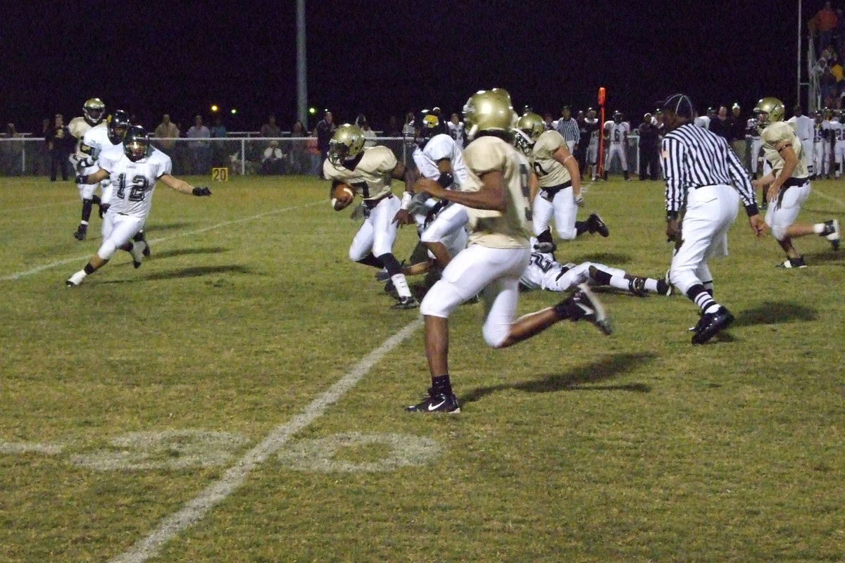 Image: Jasenio Anderson — Anderson plays quarterback and linebacker.